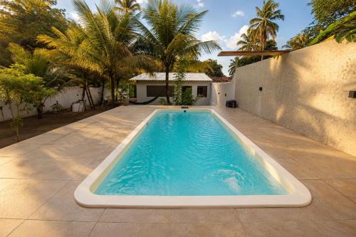 Casa em Japaratinga com Piscina