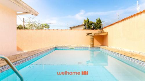 Casa em Peruíbe com Piscina e Churrasqueira