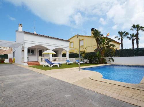Casa Emma with the private pool