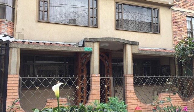 Casa Familiar
