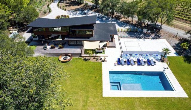 Casa Gaga, Premier Estate- Pool & Hot tub, Pickle & Bocce Ball, Basketball court