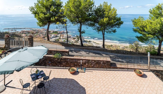 Casa Grecale