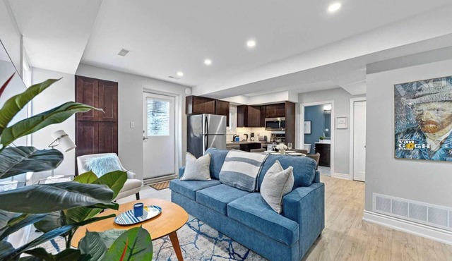 Casa Hotel: Stylish Modern Family Suite w Patio