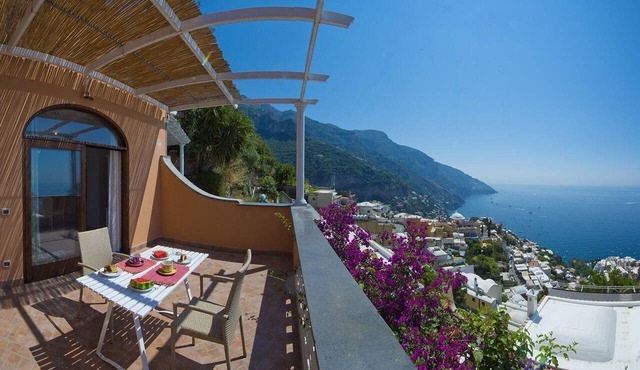 Casa Ivan with terrace and sea view