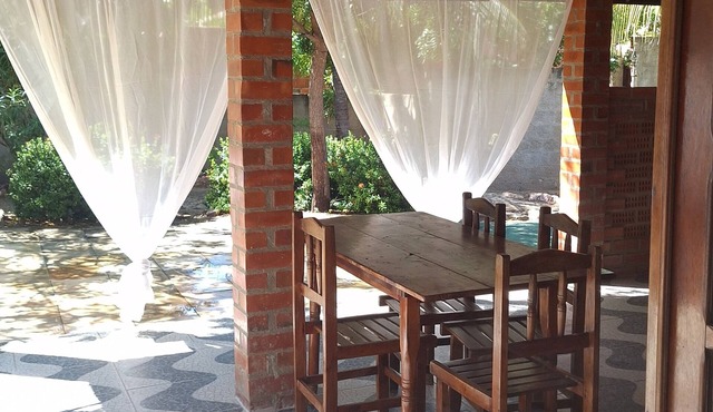 Casa Jardim Canoa Quebrada, private space with large backyard, 100m from the beach.
