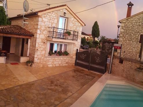 Casa Ladonja