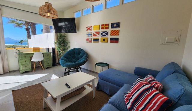 CASA LUCIA - Beachfront House