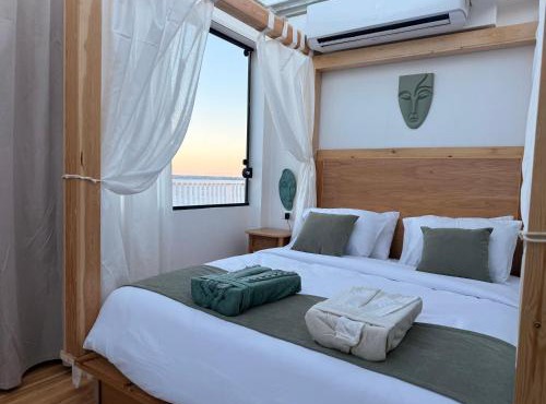 Casa Luna Beach-Front Suite