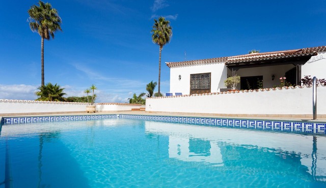 Casa Marianne with heateble pool