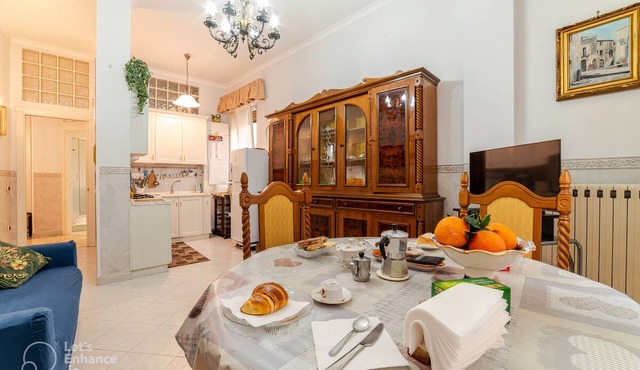 "Casa Mia Vacanze Napoli" Comfortable flat near downtown and Metro1!