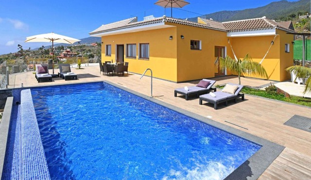 Casa Mica