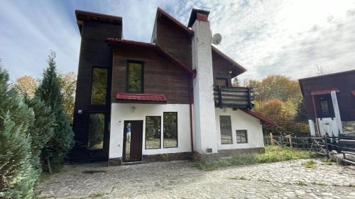 Casa Munteanu