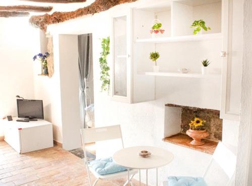 Casa nella roccia