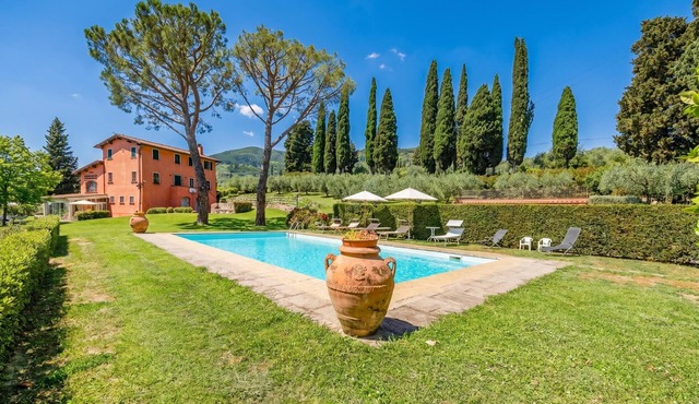 Casa Paradiso With Wonderful Panorama, Capannori, Italy