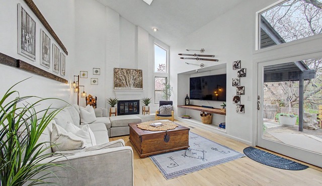 Casa Pine & Oak - Minutes to DTC, Golf, Park, C470