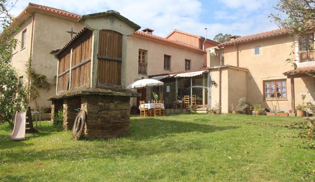 Casa Pousadoira