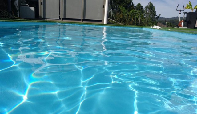 Casa Rocha Velha con terraza y piscina particular