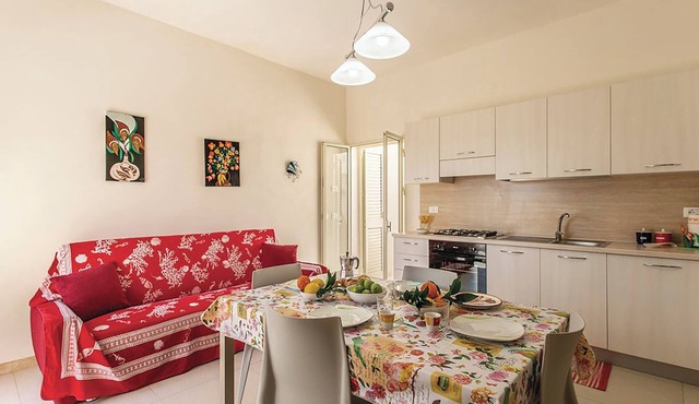 Casa Rosso Corallo, by the sea and with a large garden