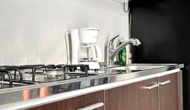 Casa Serena B, Modern Apt w. Private Jacuzzi