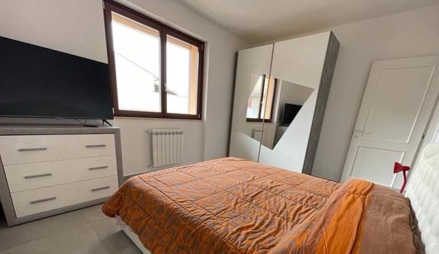 Casa si Valeria