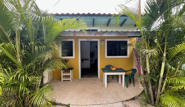 Casa Sol – Adults-Only Studio Cottage in Peaceful Tropical Setting & Shared Pool
