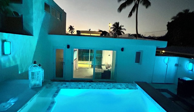 Casa Sol with stunning pool near Ferry