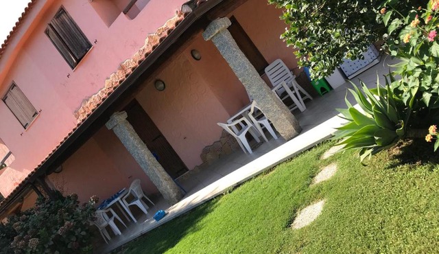 casa solanas villasimius