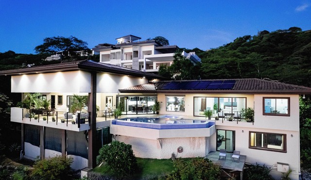 Casa Timlin - Solar Hot Tub, Concierge, Daily Housekeeping