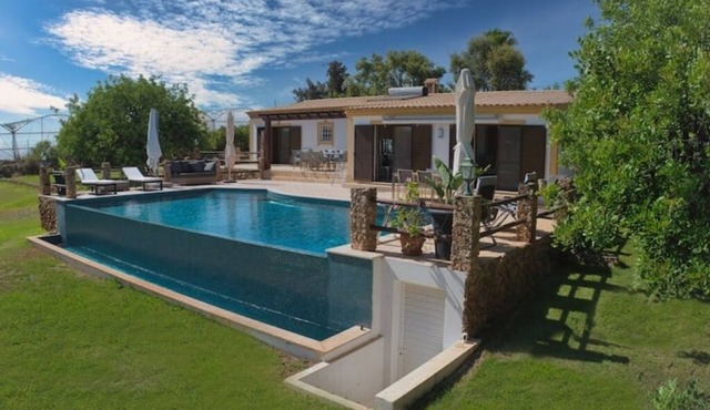 Casa Tranquility with beautiful pool