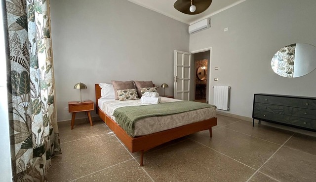 Casa Tuttomondo - Three Bedroom Apartment, Sleeps 5