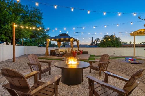Casa Verde Midtown Firepit Lounge