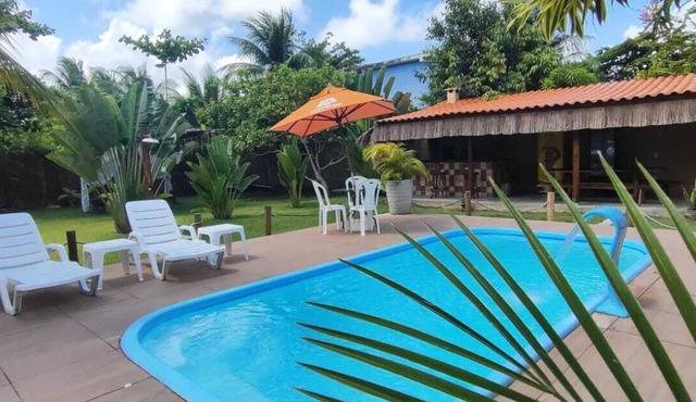 Casa Villa da Apa, with its cinematic sunsets, welcomes pets.