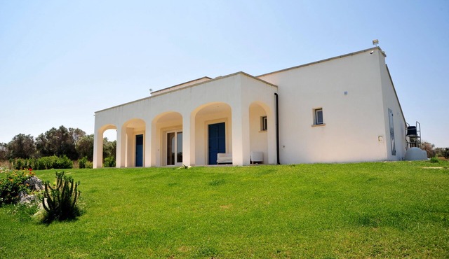 Casale 50 – Elegant Villa in Otranto with Large Garden, Wi-Fi, and AC