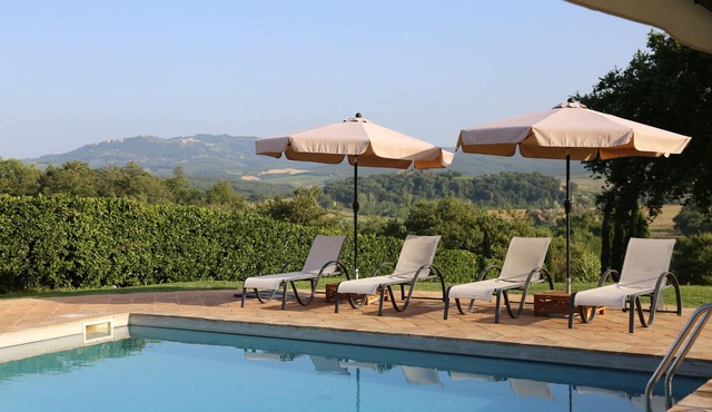 Casalone | Luxury Villa + Winery + Pool in Tuscany