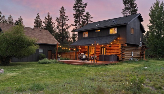 Cascade Getaway, Hot Tub, Fenced Acre, Pet Friendly