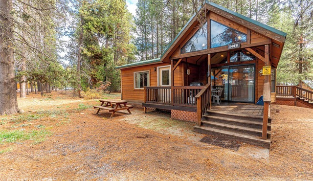 Cascade Fiesta Chalet, Pet friendly - 502