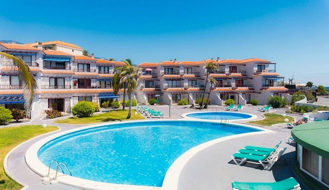 Cascajos Beachfront Apartment for 3