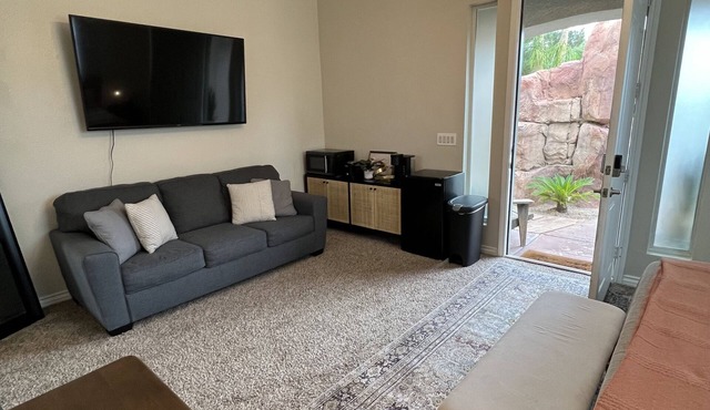 Casita Cottage in Las Vegas! Relax and enjoy with our private paradise pool.