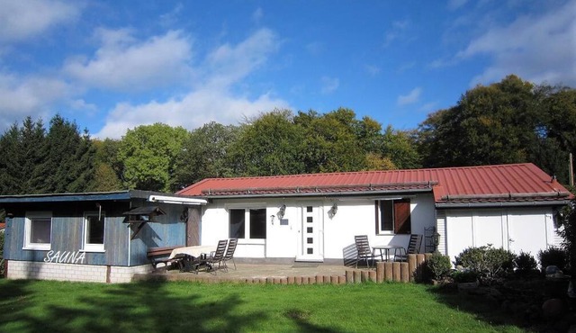 Casita - Sterneferienhaus mit Garten, Sauna und Wallbox