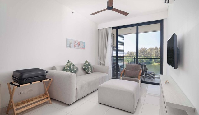 Cassia Residences, Two-Bedroom D Deluxe Lake