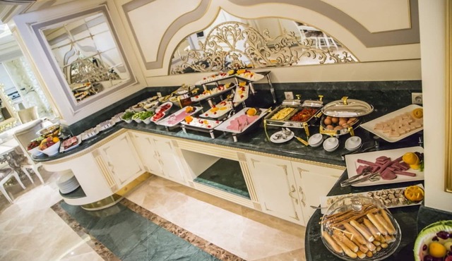 Cassiel Hotel