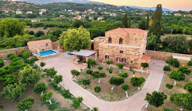 Castelli Tower historical