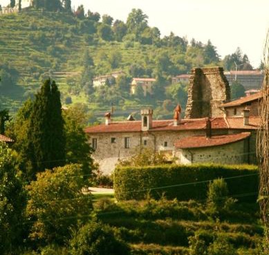 Castello di Cernusco Lombardone