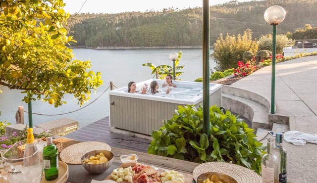 Castelo de Bode - Lake House, A Casa do Avô