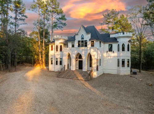 Castle on Royal Creek