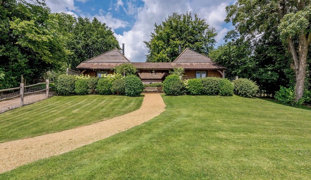 Castlemans Stables West