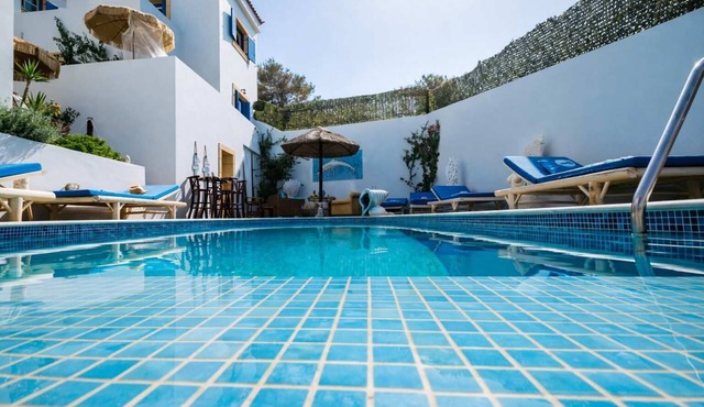 Castri Village Kythira - Perseus Luxury Maisonette