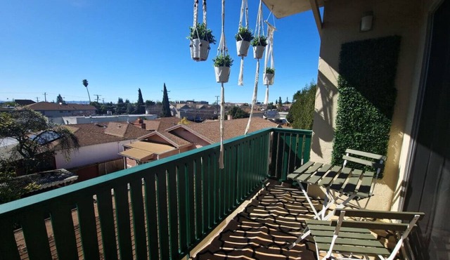 Castro Place Apartment in Downtown San Leandro