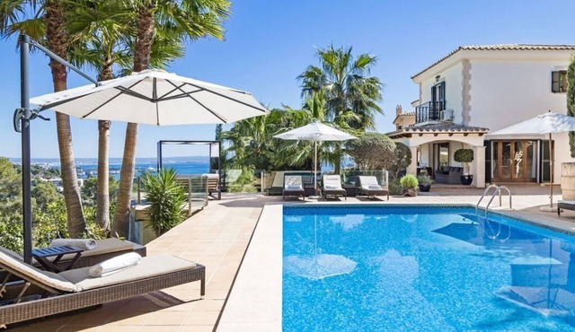 Catala Comfortable holiday residence