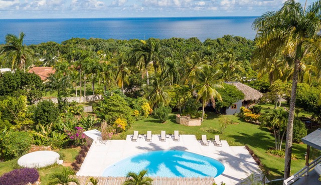 Catalina Tropical Lodge